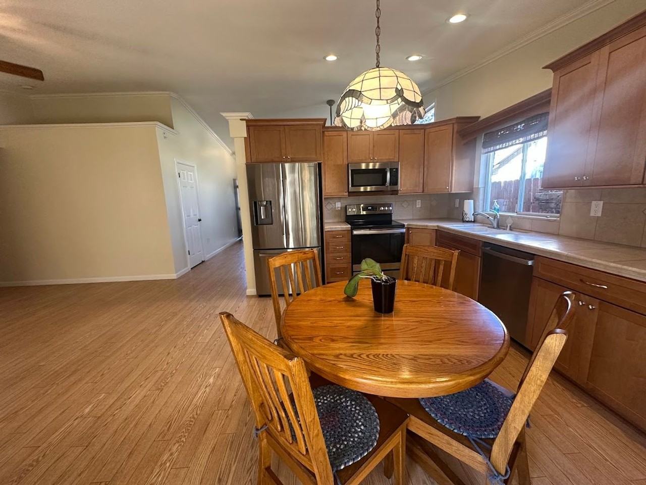 1125 Grouse Dr - Photo 7 of 23