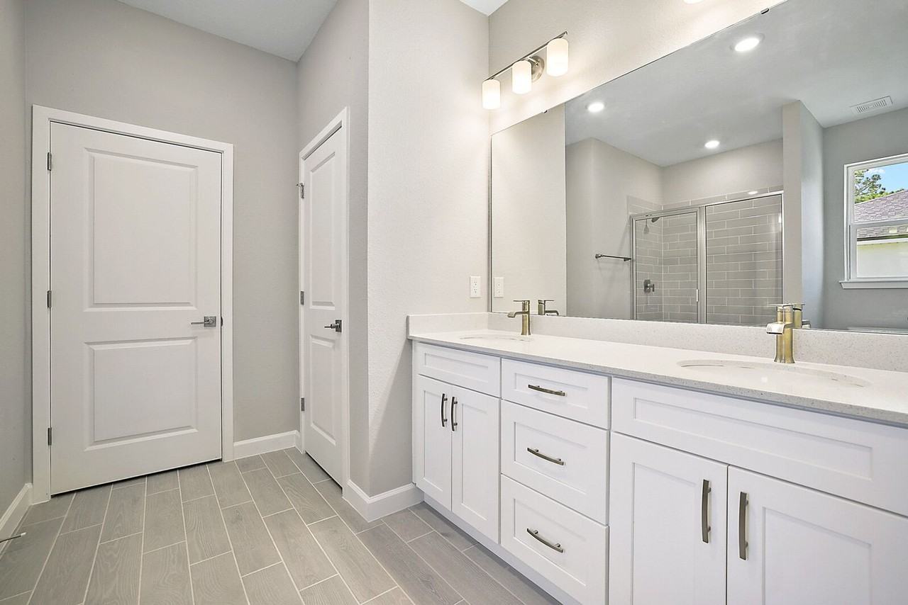 4115 Nw 36th Ln - Photo 5 of 7