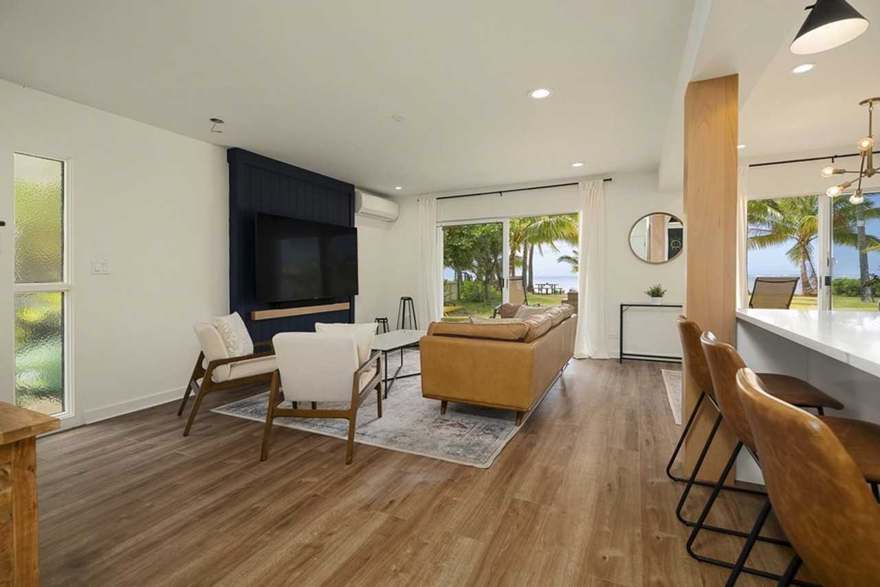 230 Paiko Dr - Photo 5 of 38