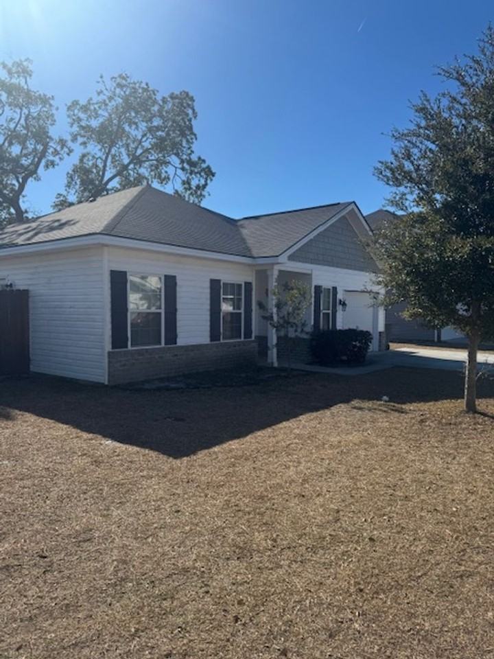 396 Alcott Cir - Photo 3 of 17