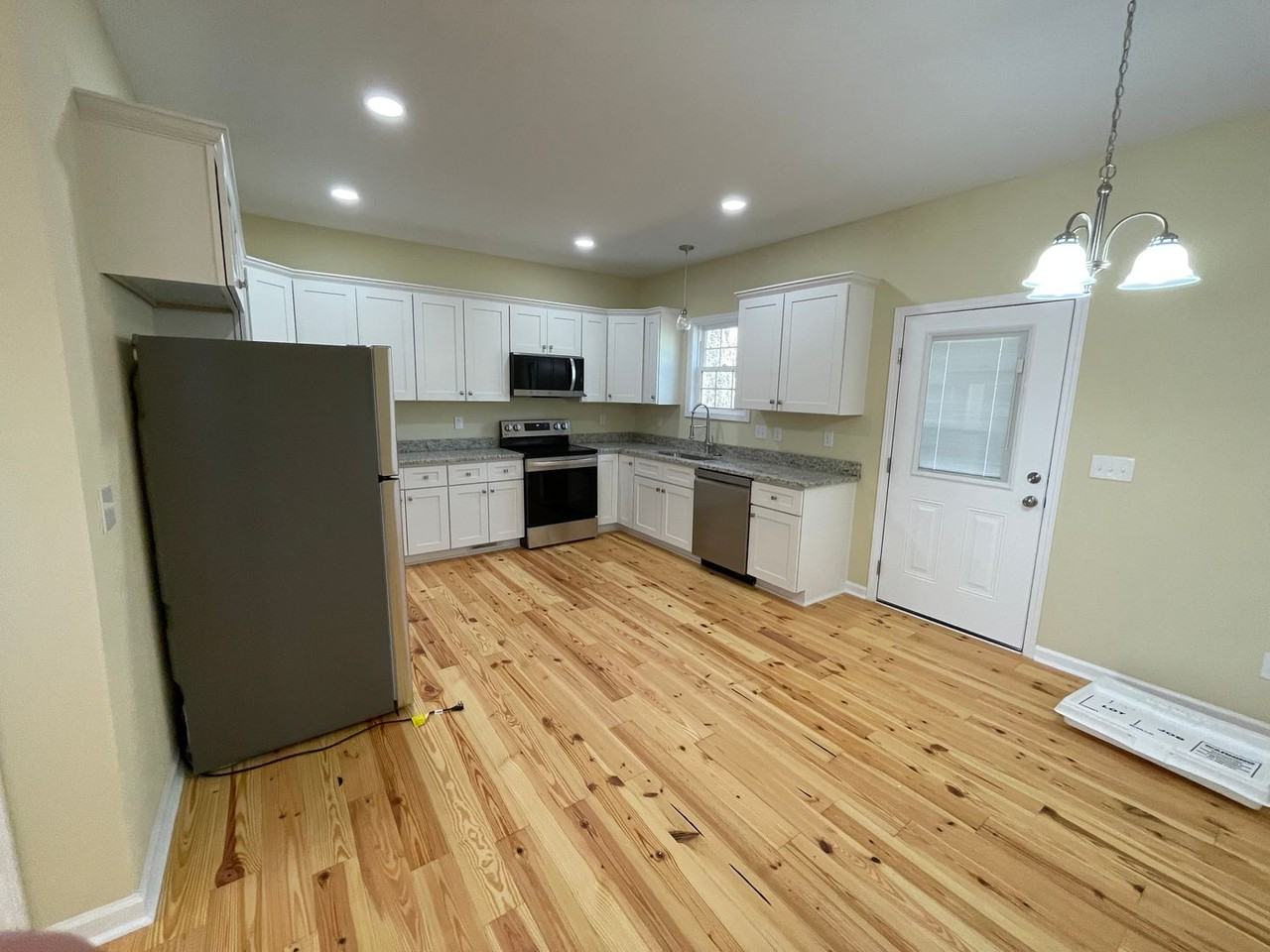 135 Oak Log Lake Rd - Photo 3 of 11