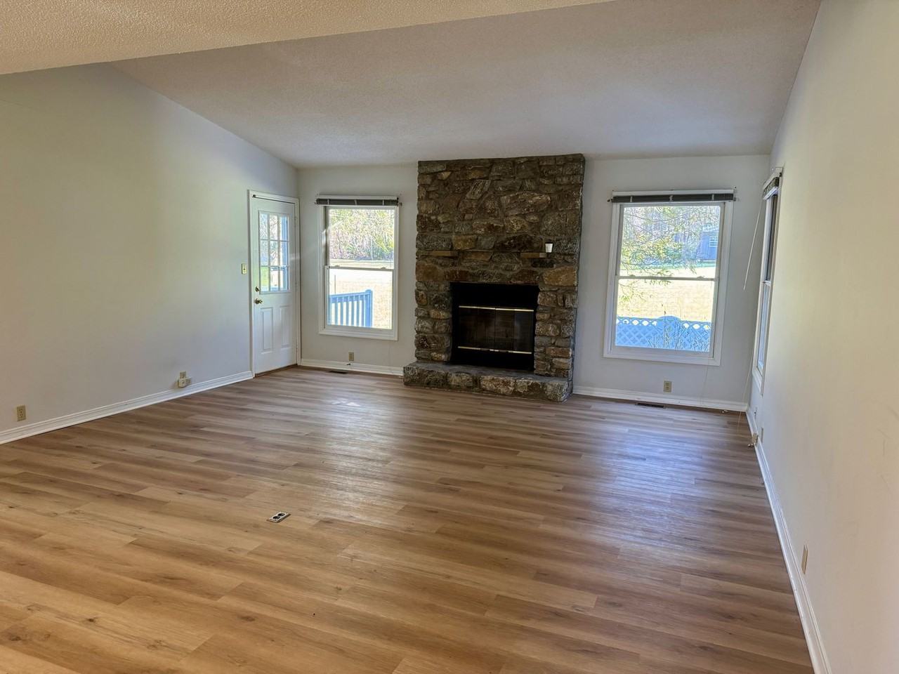 11 Llama Vista Ct - Photo 2 of 36