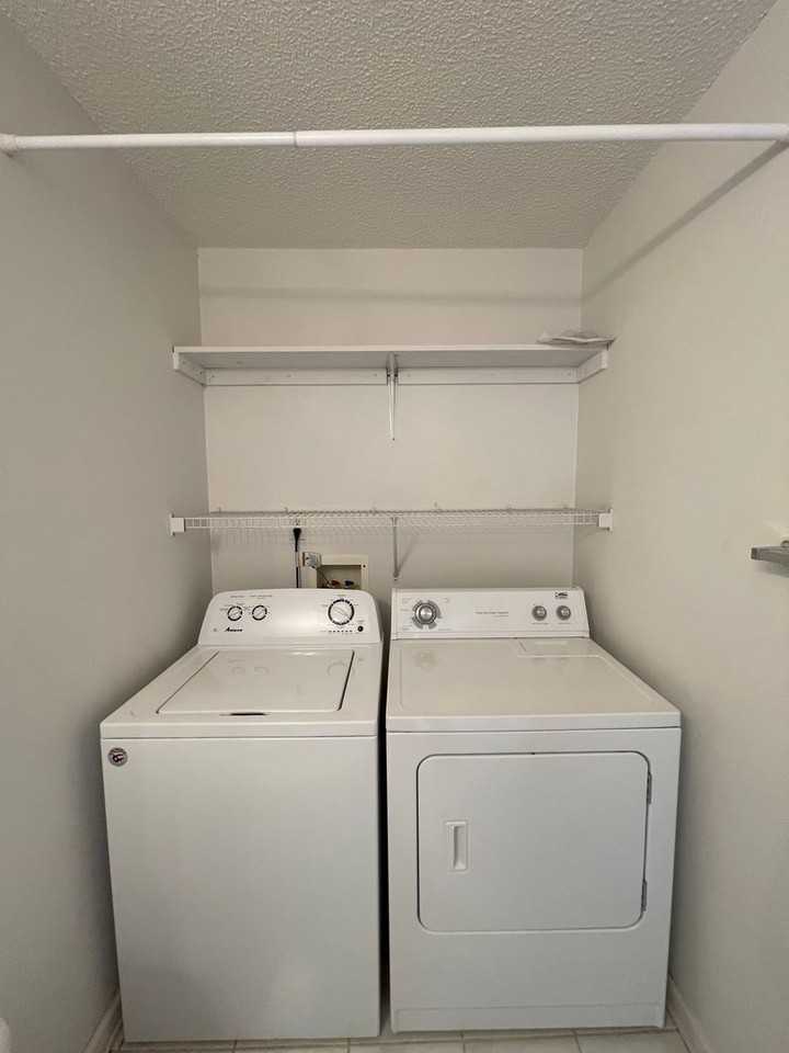 118 Commons Dr - Photo 5 of 23