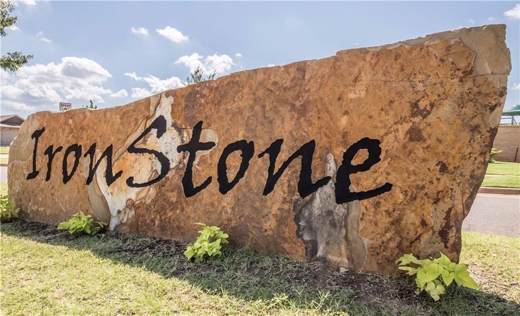 3321 Nw 158th Ter - Photo 4 of 36