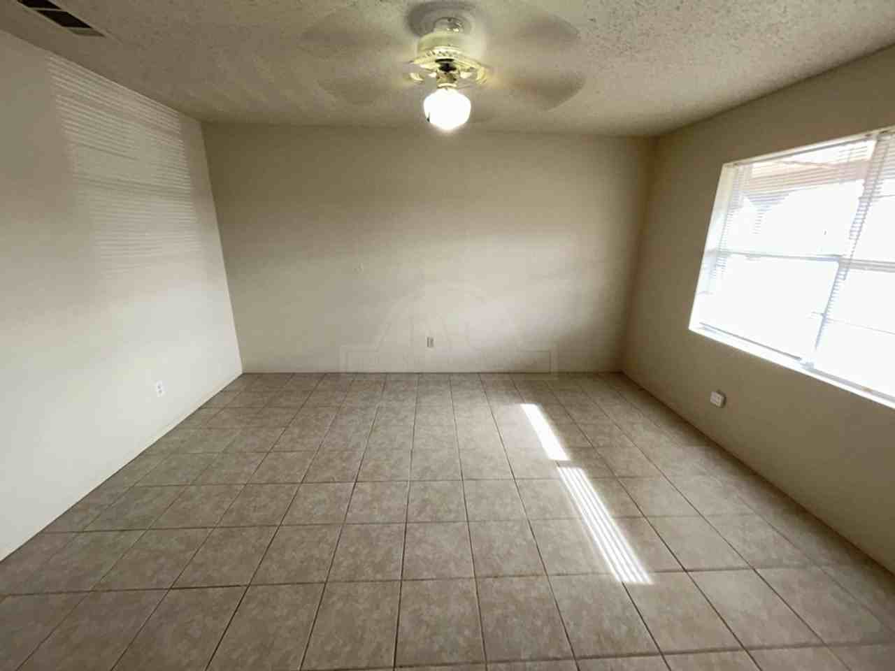 903 Main N., Copperas Cove - Photo 4 of 33