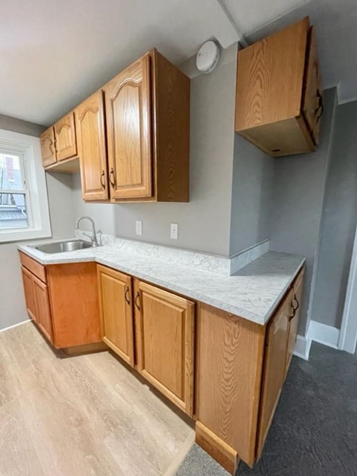 513 Taylor St #513 - Photo 2 of 8