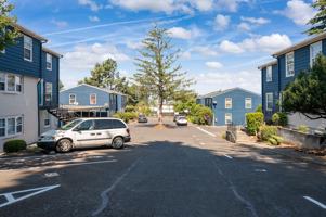 featured image of 890 Nw Division St