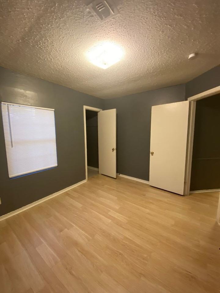 4017 Sw 26th St - Photo 6 of 9