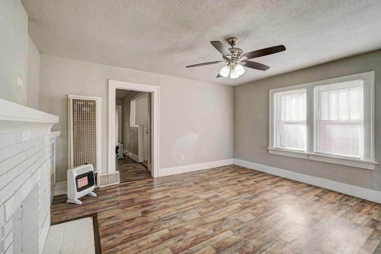 406 Sw 23rd St - Photo 4 of 12