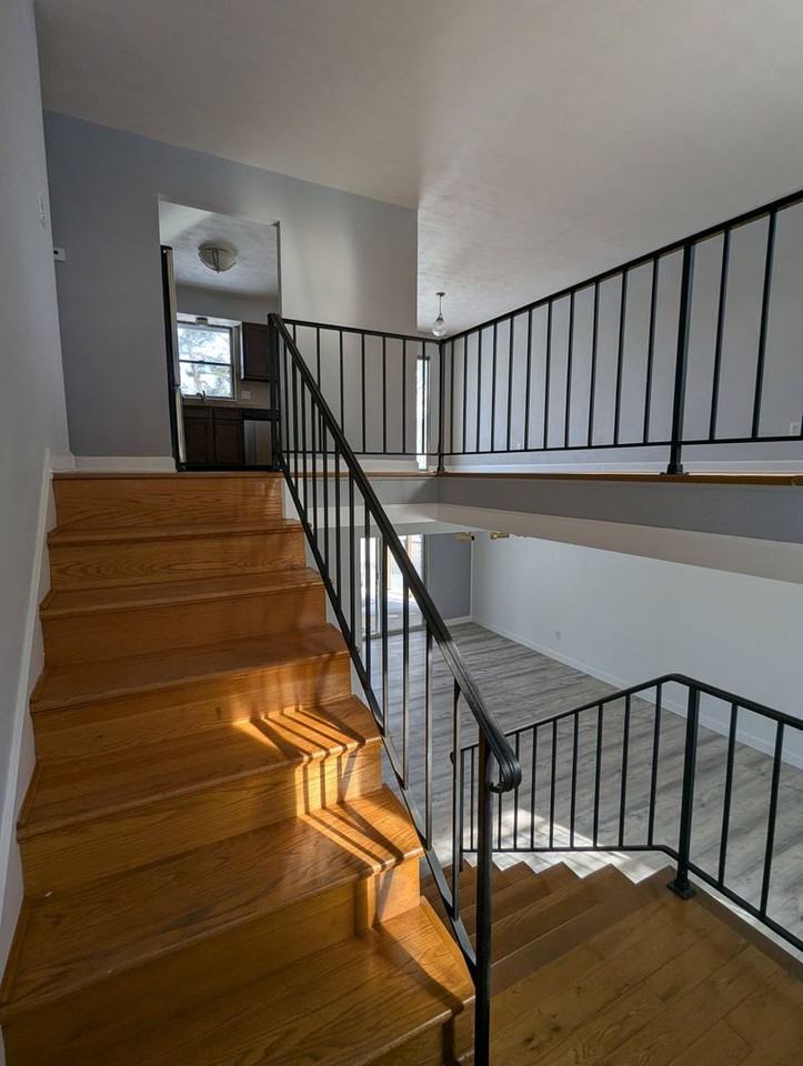 7321 Sutherland Ave - Photo 2 of 21