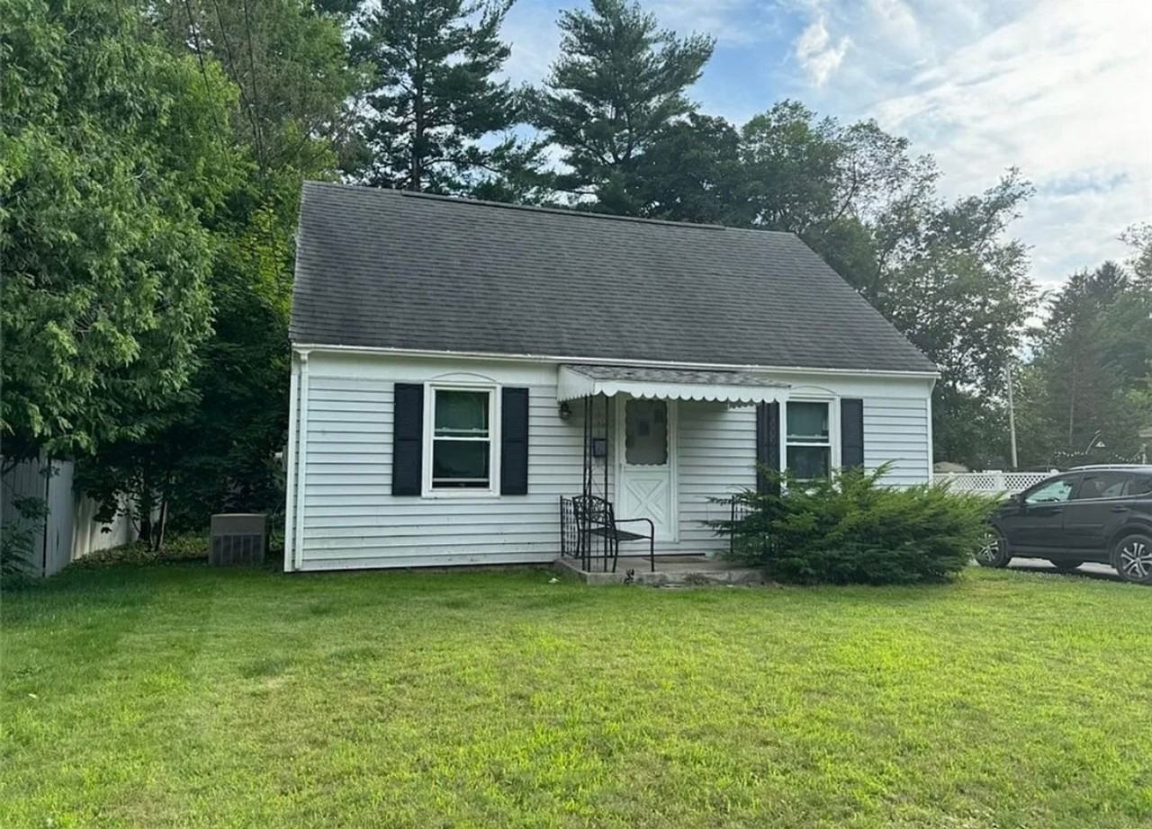 110 Victory Dr - Photo 2 of 21