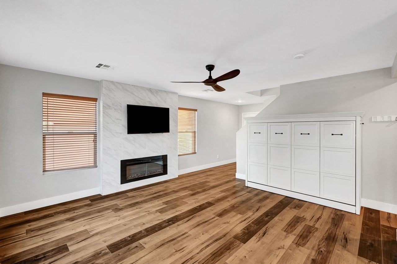 812 Sistine St - Photo 6 of 39