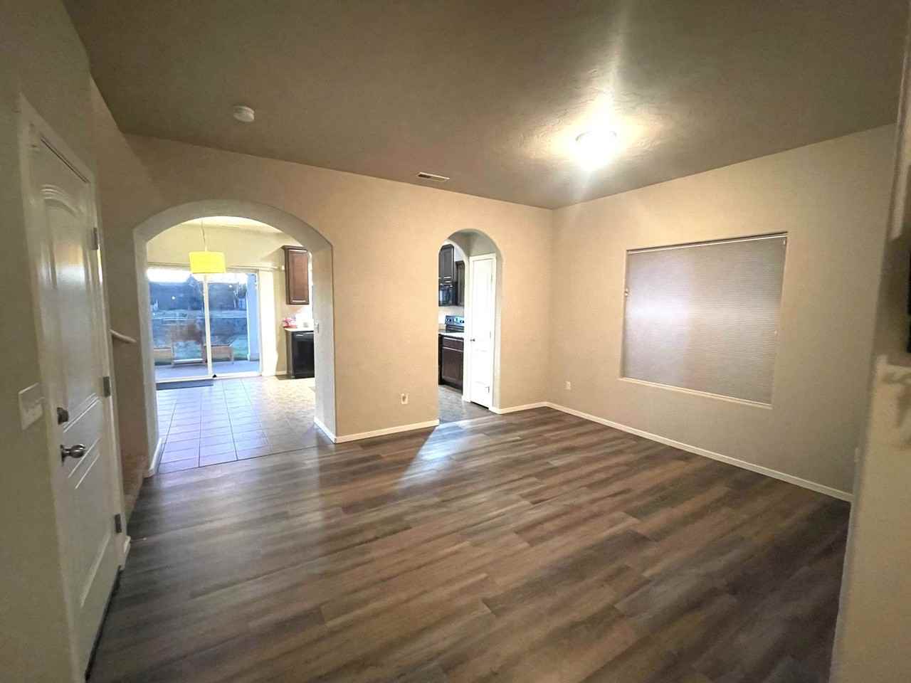 5718 Tyre Dr - Photo 5 of 37