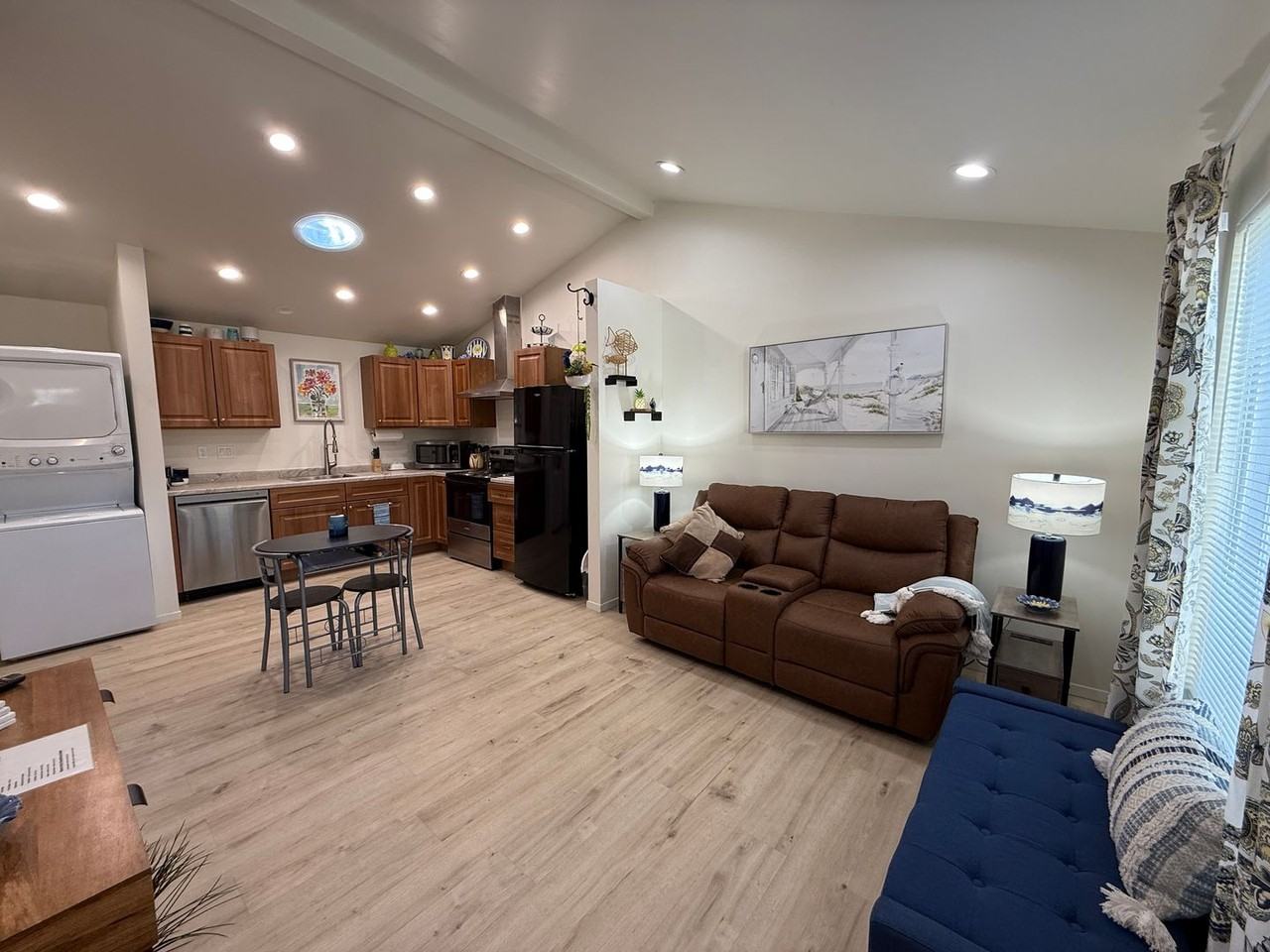 912 Haslam Dr #A - Photo 5 of 30