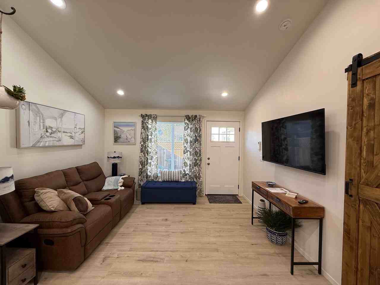 912 Haslam Dr #A - Photo 7 of 30