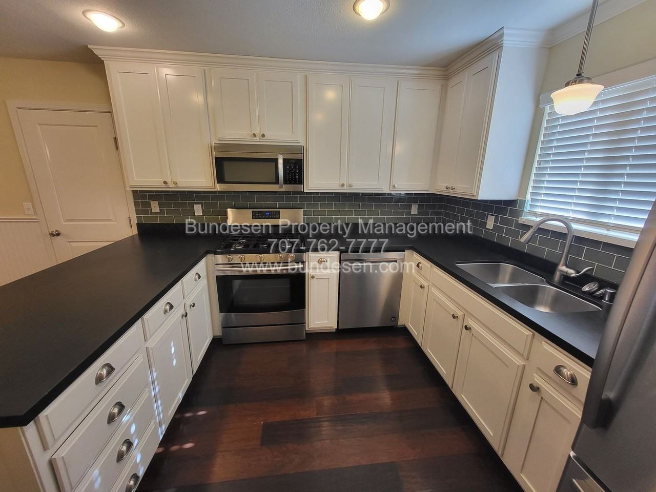19019 5th St W - Photo 5 of 18