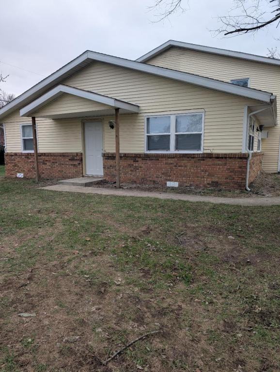 9015 Midway Dr - Photo 2 of 14