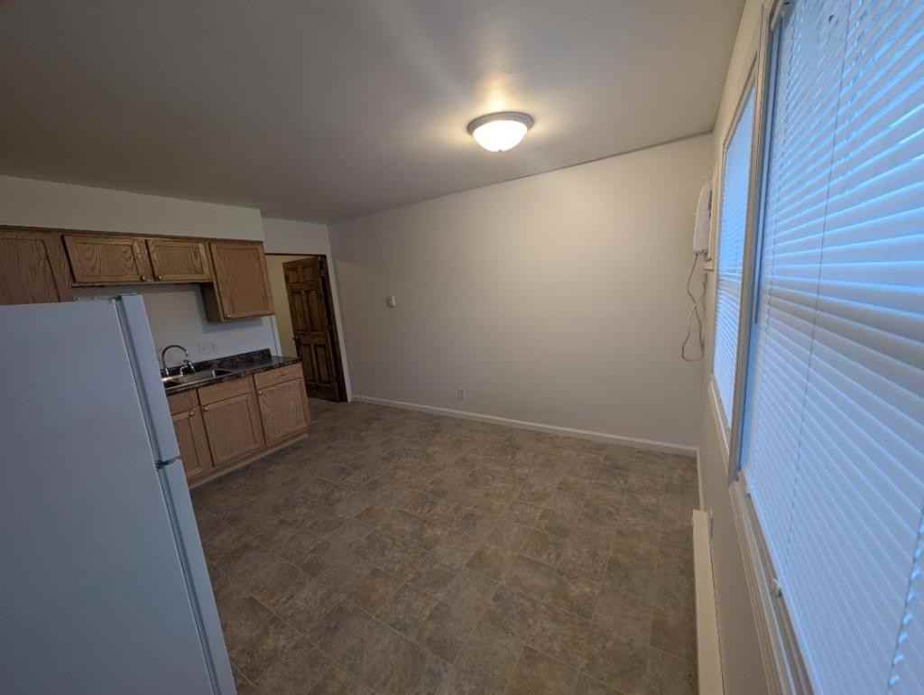 9015 Midway Dr - Photo 4 of 14