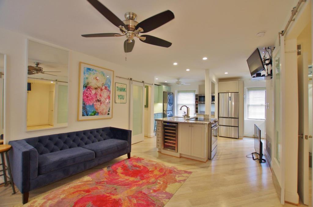 2407 Arlington Blvd ##102 - Photo 3 of 20