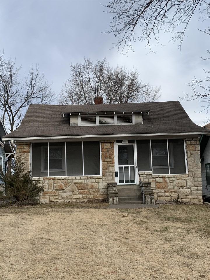 1178 E 65th St - Photo 3 of 26