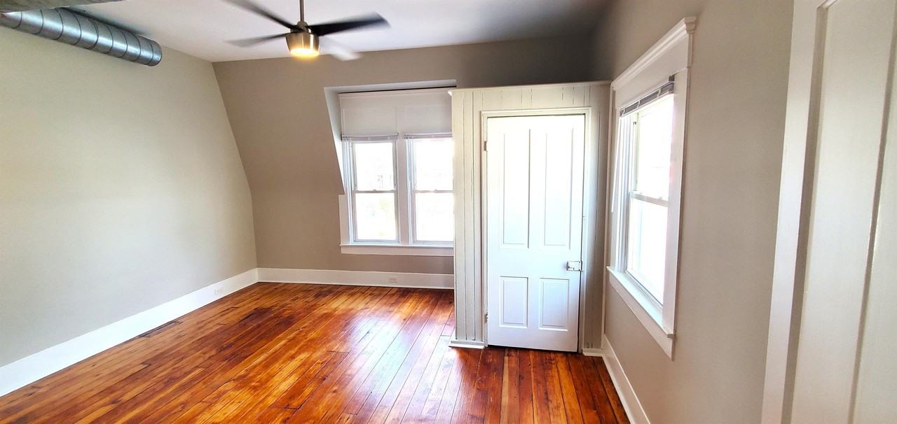 1114 Columbia St #2 - Photo 2 of 12