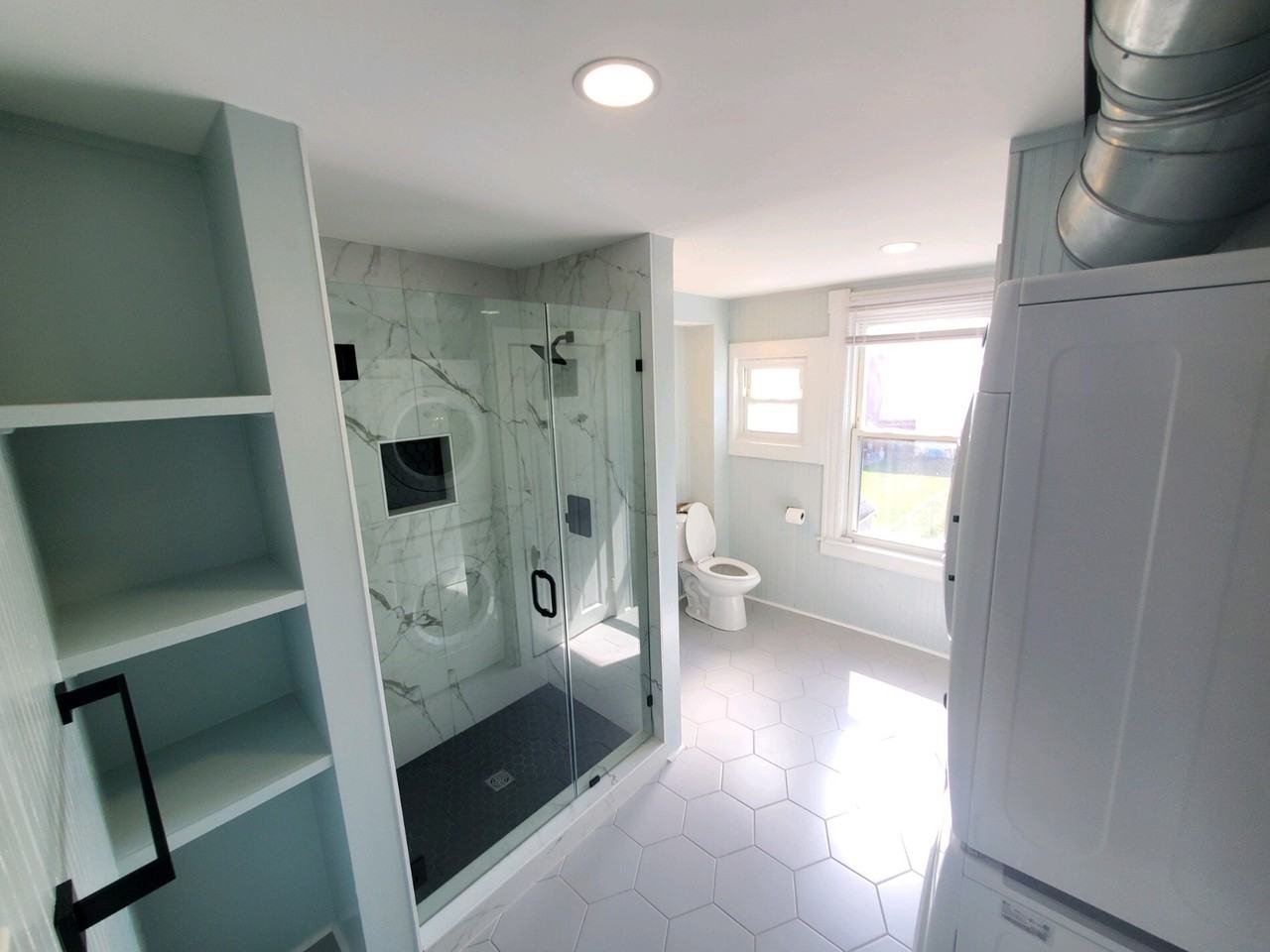 1114 Columbia St #2 - Photo 2 of 12