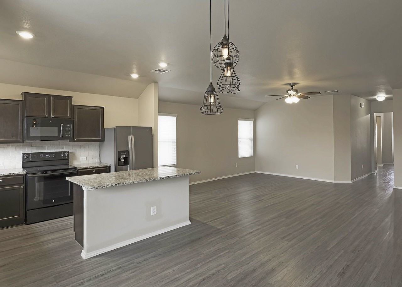 1972 Bluethroat - Photo 2 of 17