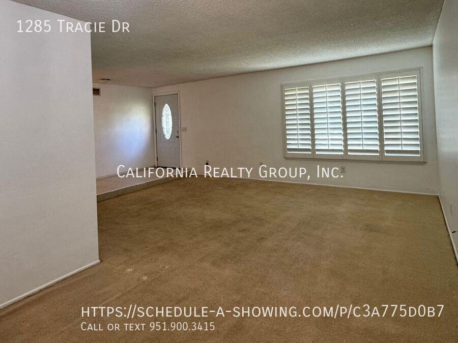 1285 Tracie Dr - Photo 3 of 14