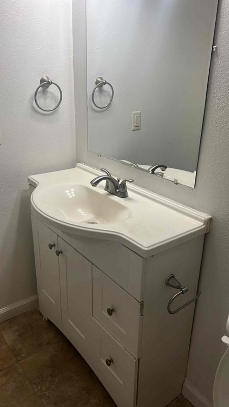 3325 Mayflower St #5 - Photo 5 of 7