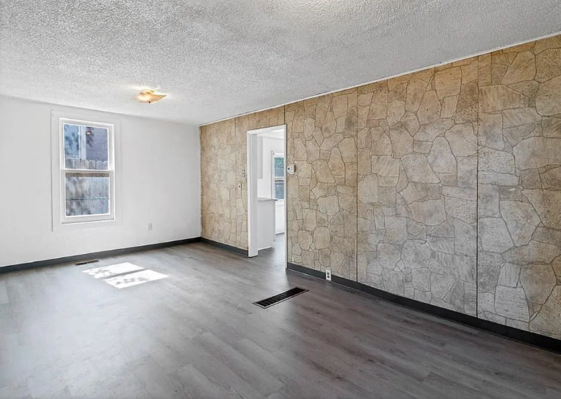 1509 Cypress St - Photo 3 of 8