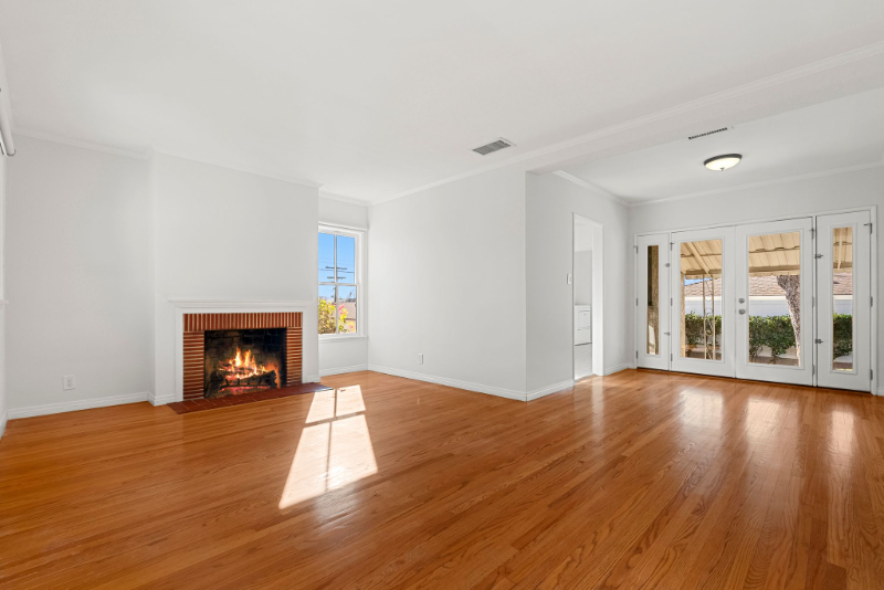 2801 N Myers St - Photo 4 of 14