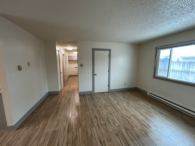 1015 Pullman St #1 - Photo 2 of 6