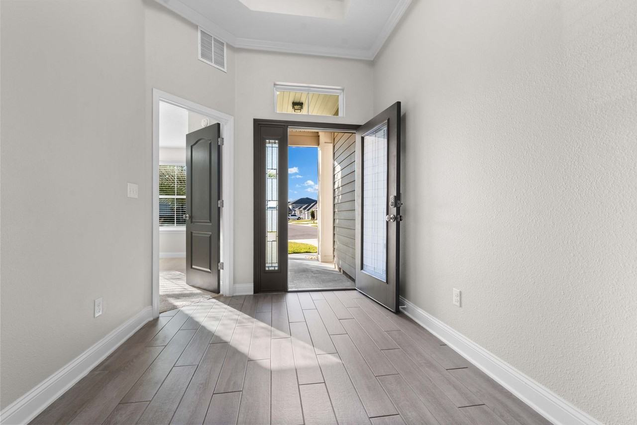 641 Melrose Abbey Ln - Photo 3 of 39