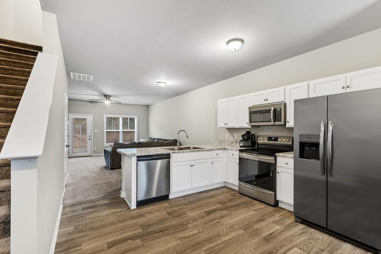 156 Buckhorn Ave - Photo 4 of 22