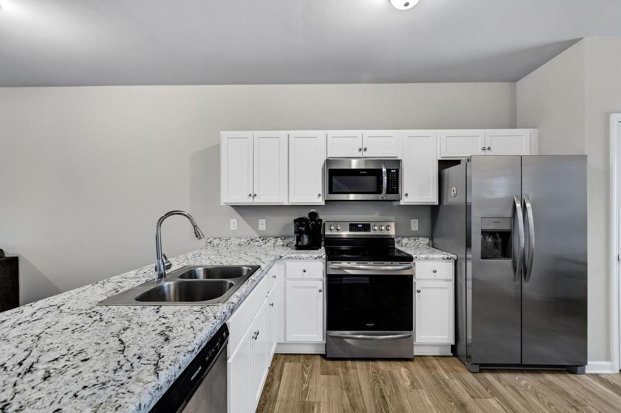 156 Buckhorn Ave - Photo 6 of 22