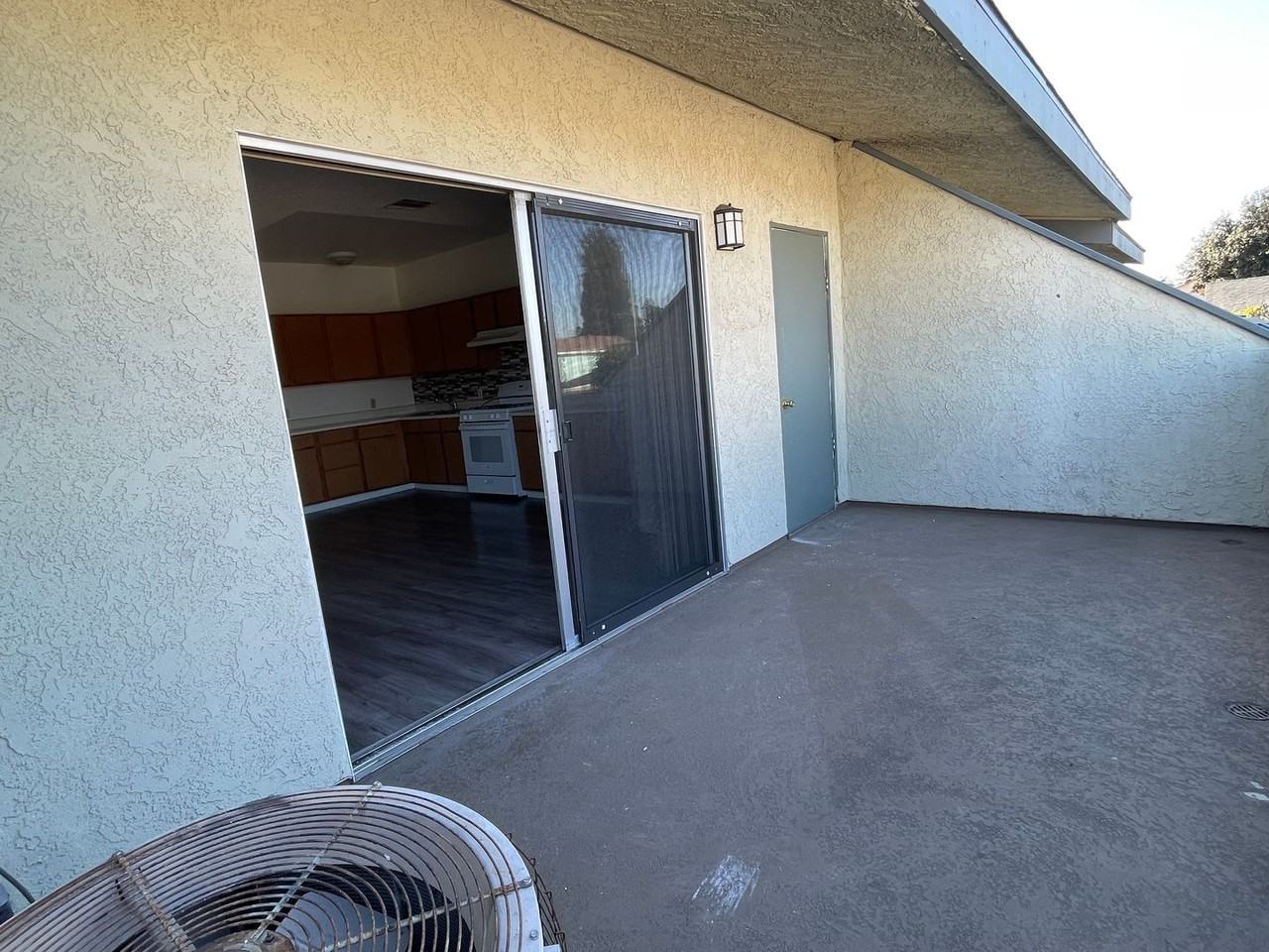 20801 Roseton Ave - Photo 7 of 8