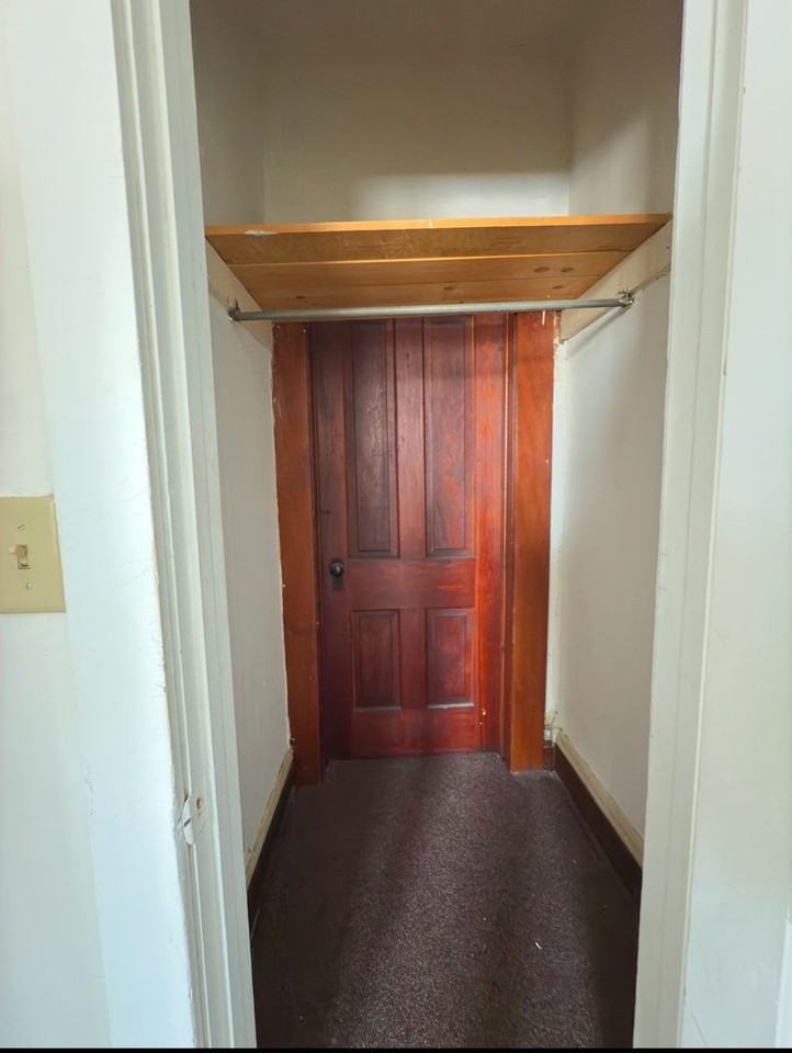 1113 State St - Photo 7 of 9