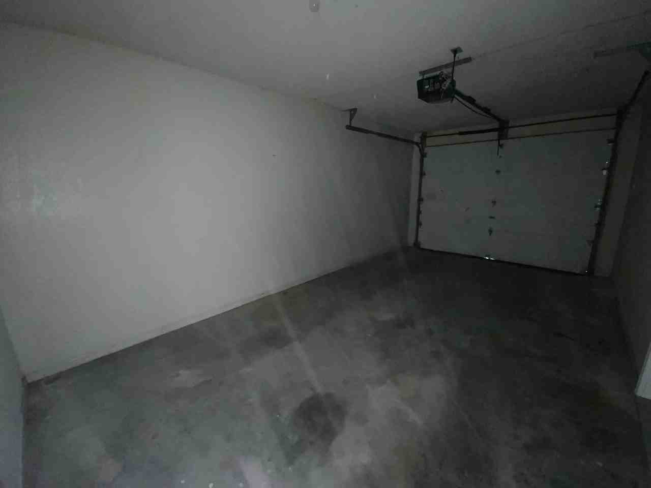 1605 Steamboat Ln - Photo 3 of 50