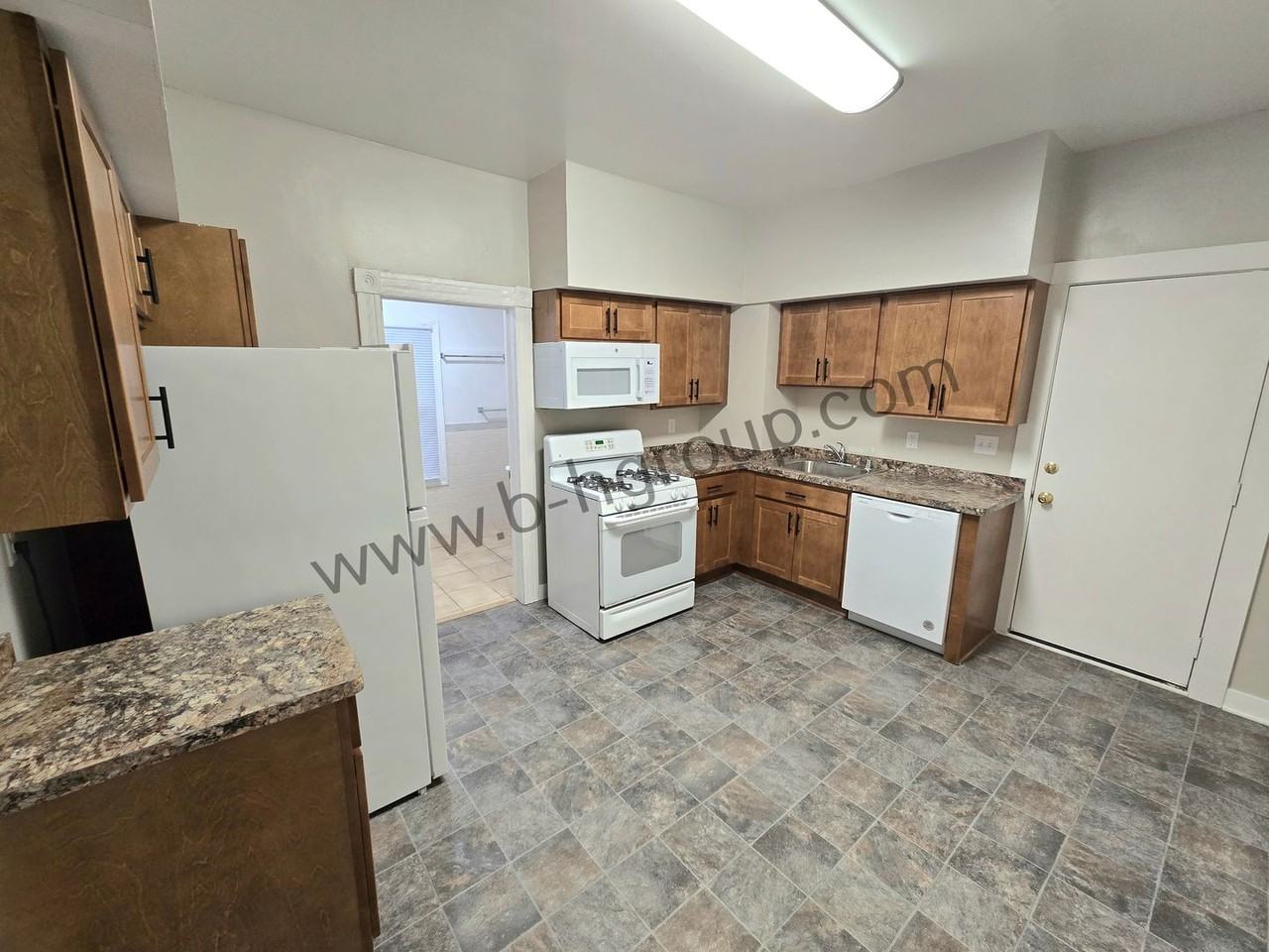 6527 18th Ave - Photo 6 of 20