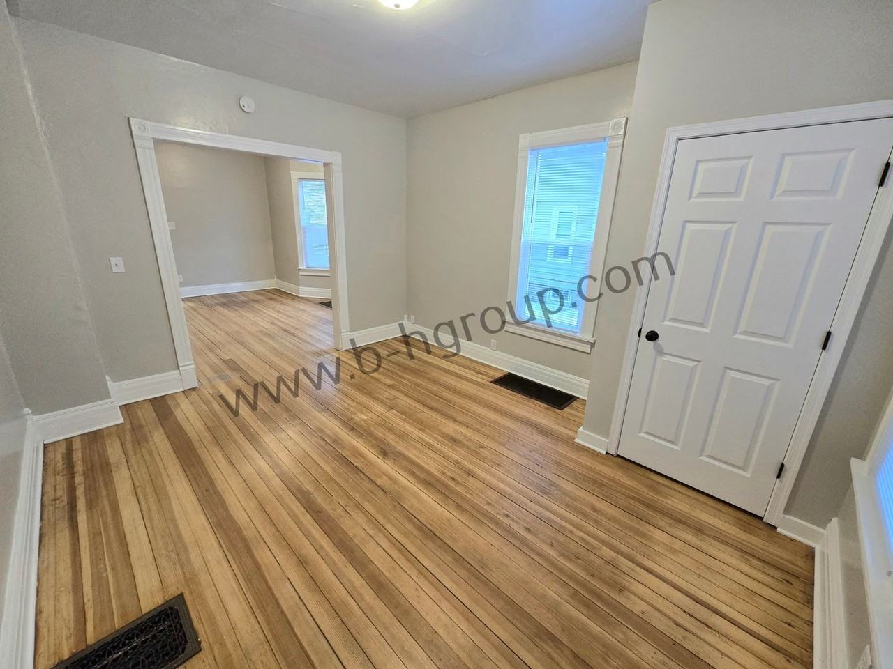 6527 18th Ave - Photo 7 of 20