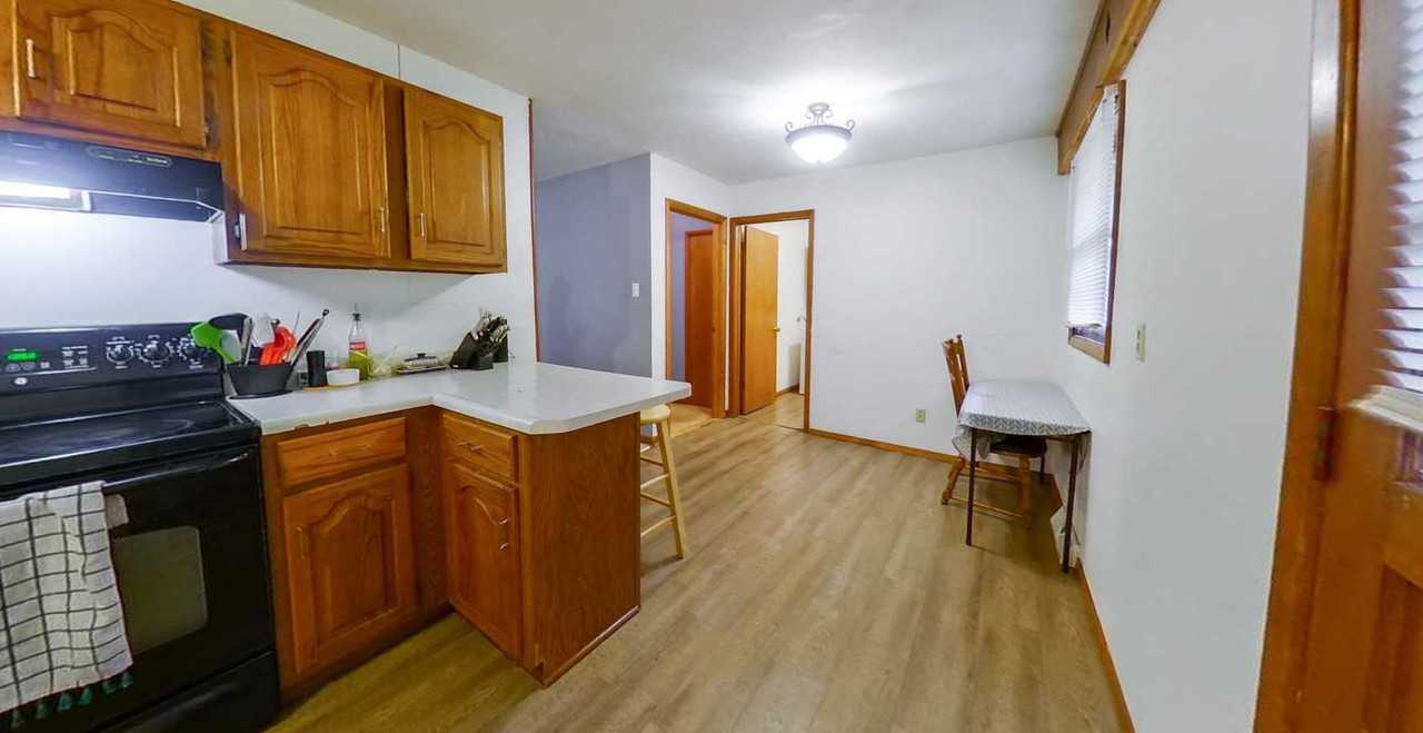 1724 Browning Ave - Photo 2 of 14