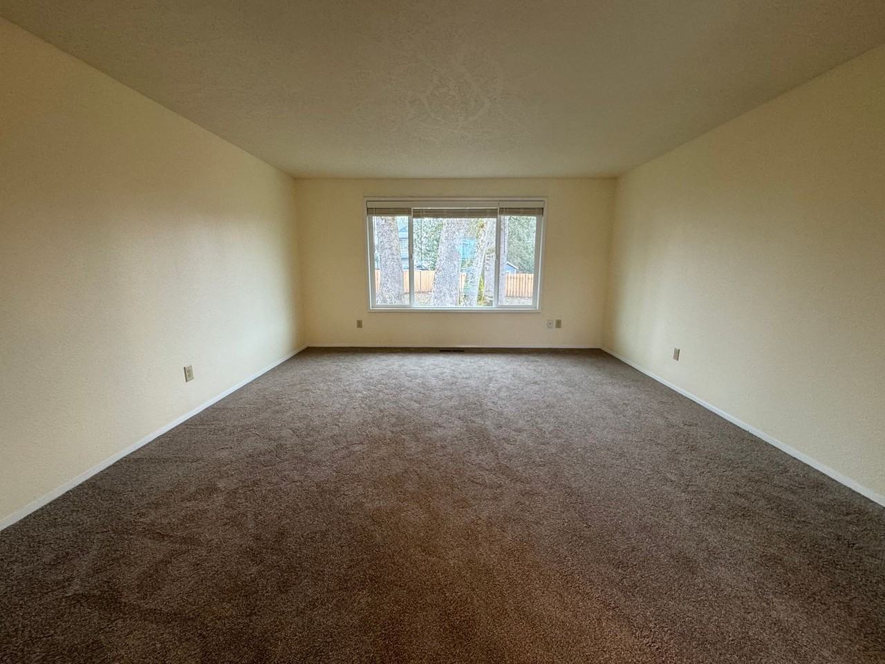 2181 Sw 213th Pl - Photo 2 of 14