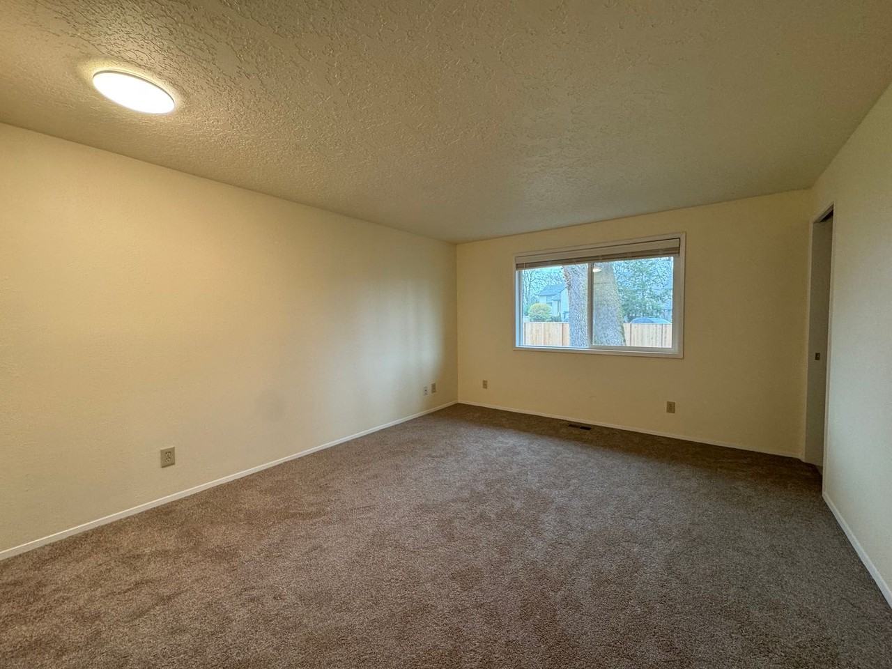 2181 Sw 213th Pl - Photo 6 of 14