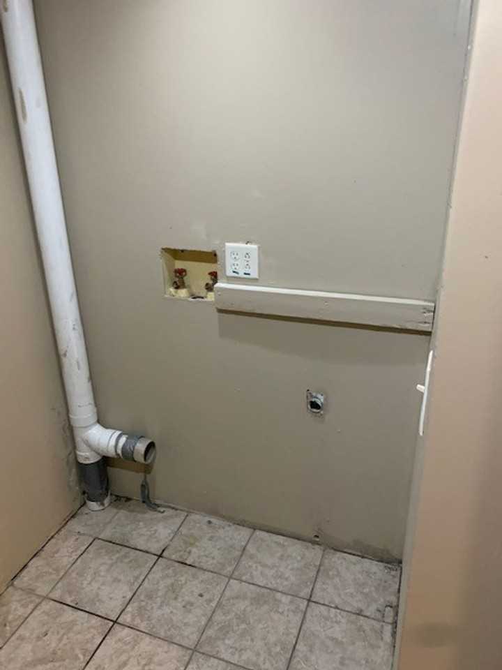 34 West St - Photo 7 of 13