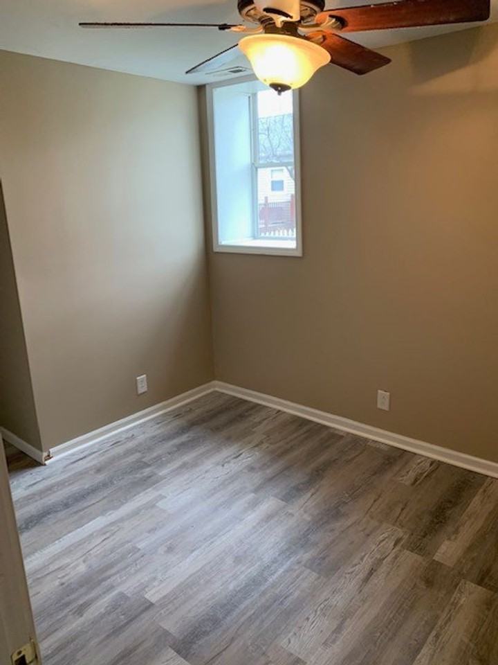 34 West St - Photo 4 of 13