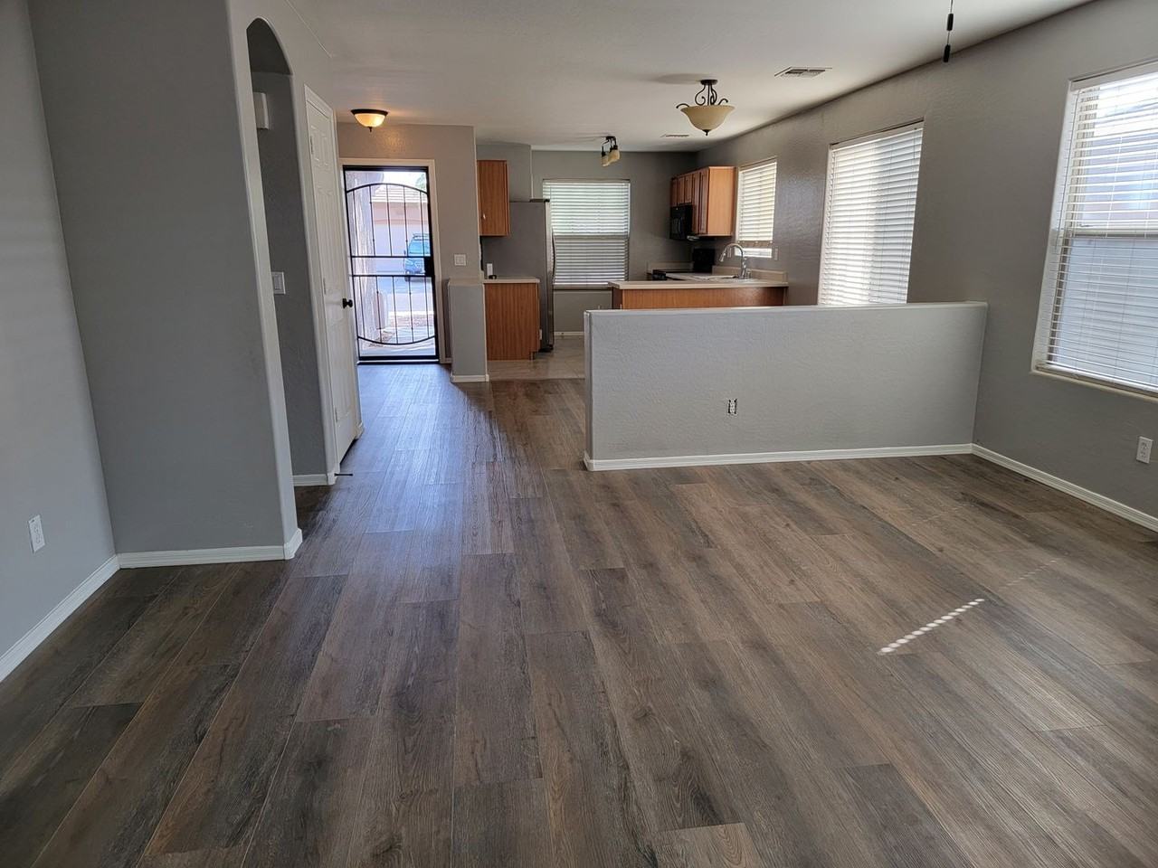 14862 W Aster Dr - Photo 5 of 19