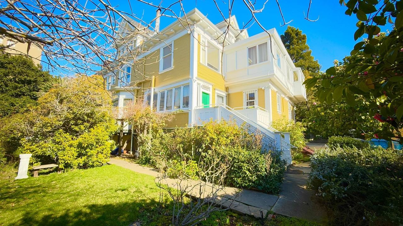 Durant Ave. 2318 - Photo 4 of 9