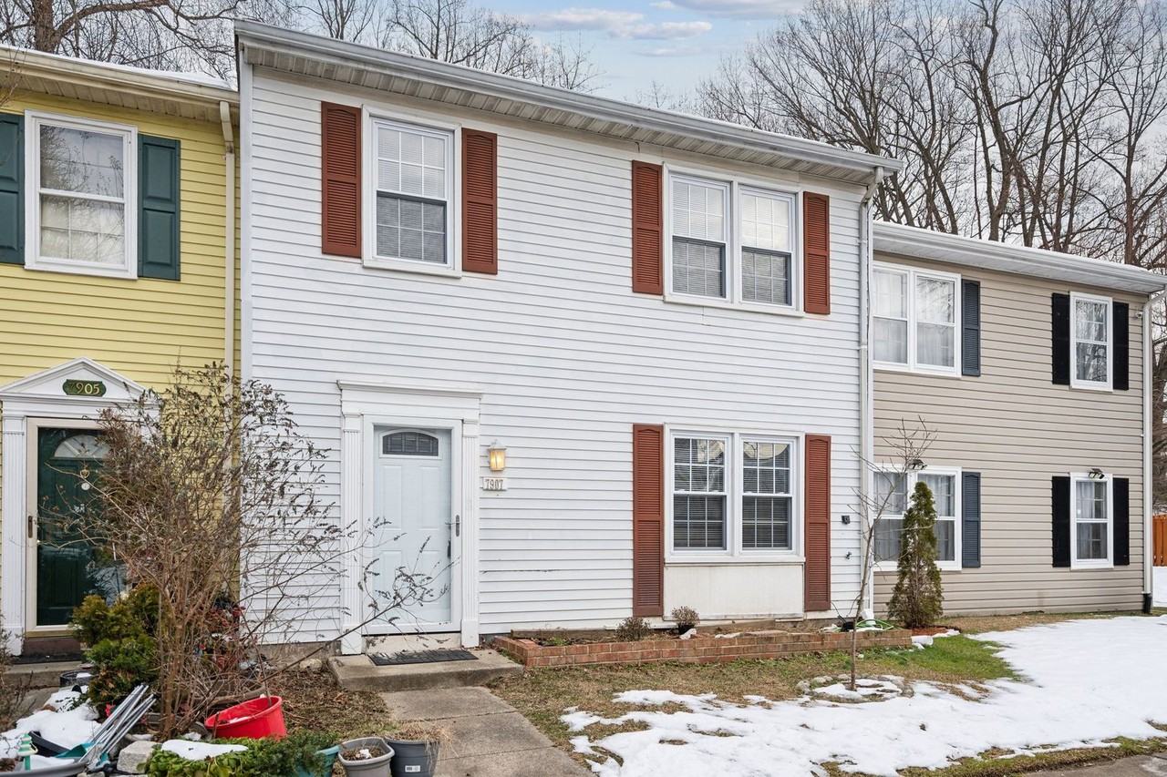 7907 Timarand Ct - Photo 3 of 39