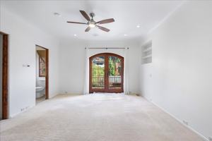 featured image of 1041 Grand View Dr #A2