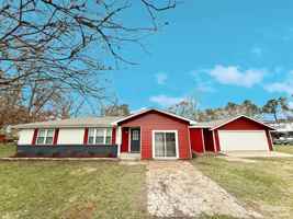 featured image of 8 Piney Way
